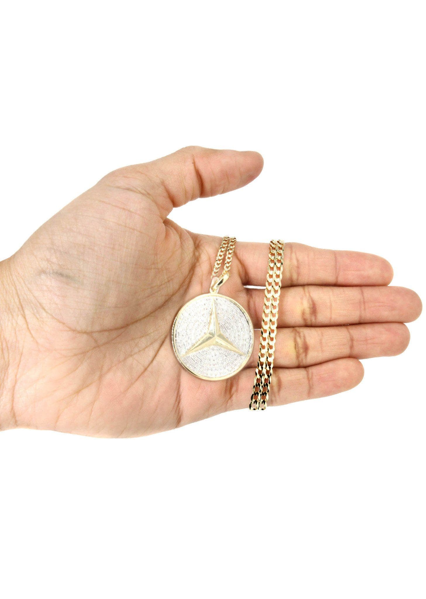 10K Yellow Gold Circle Diamond Necklace Diamond Necklace  | 0.51 Carats - Image 5