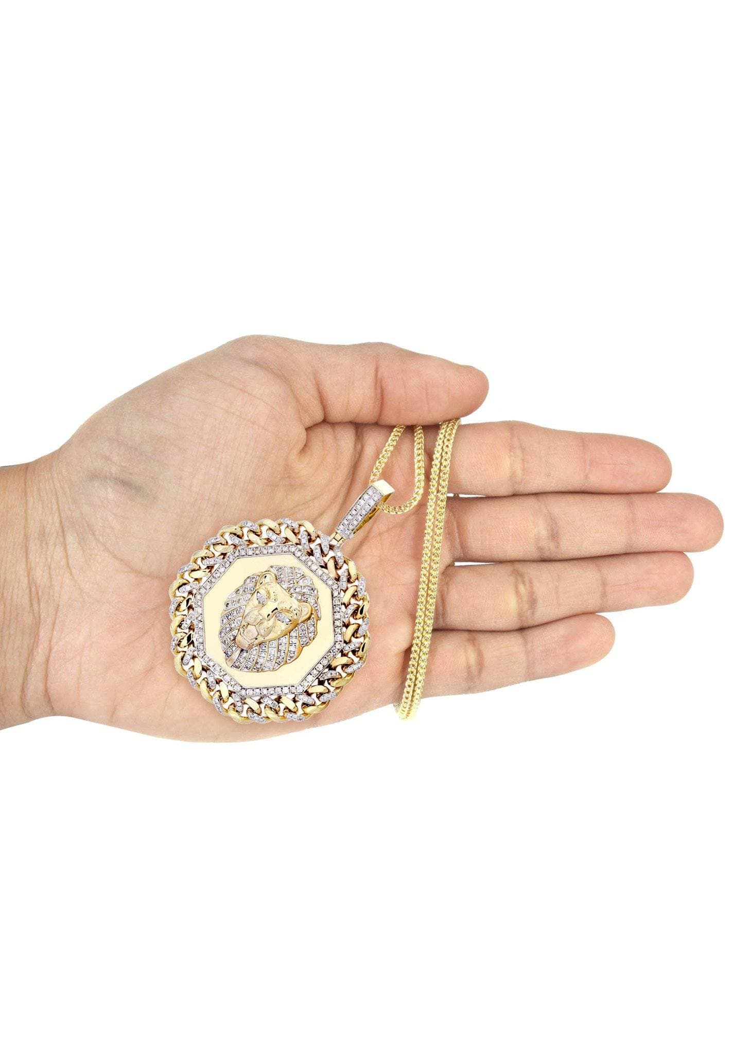 10K Yellow Gold Lion Head Diamond Necklace  | 2.92 Carats - Image 5