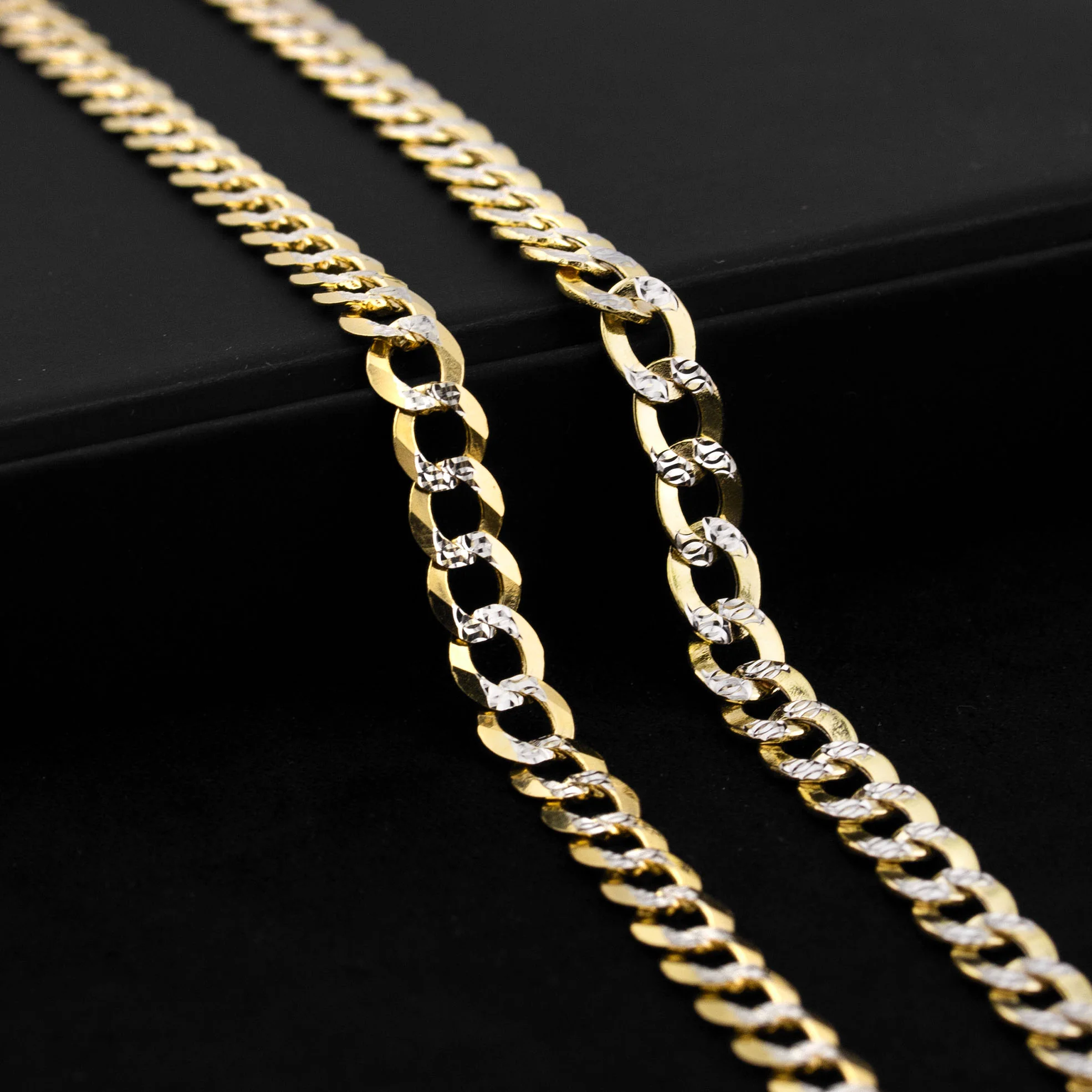 10K Gold Diamond Cut Curb Necklace / 6 MM - Image 4
