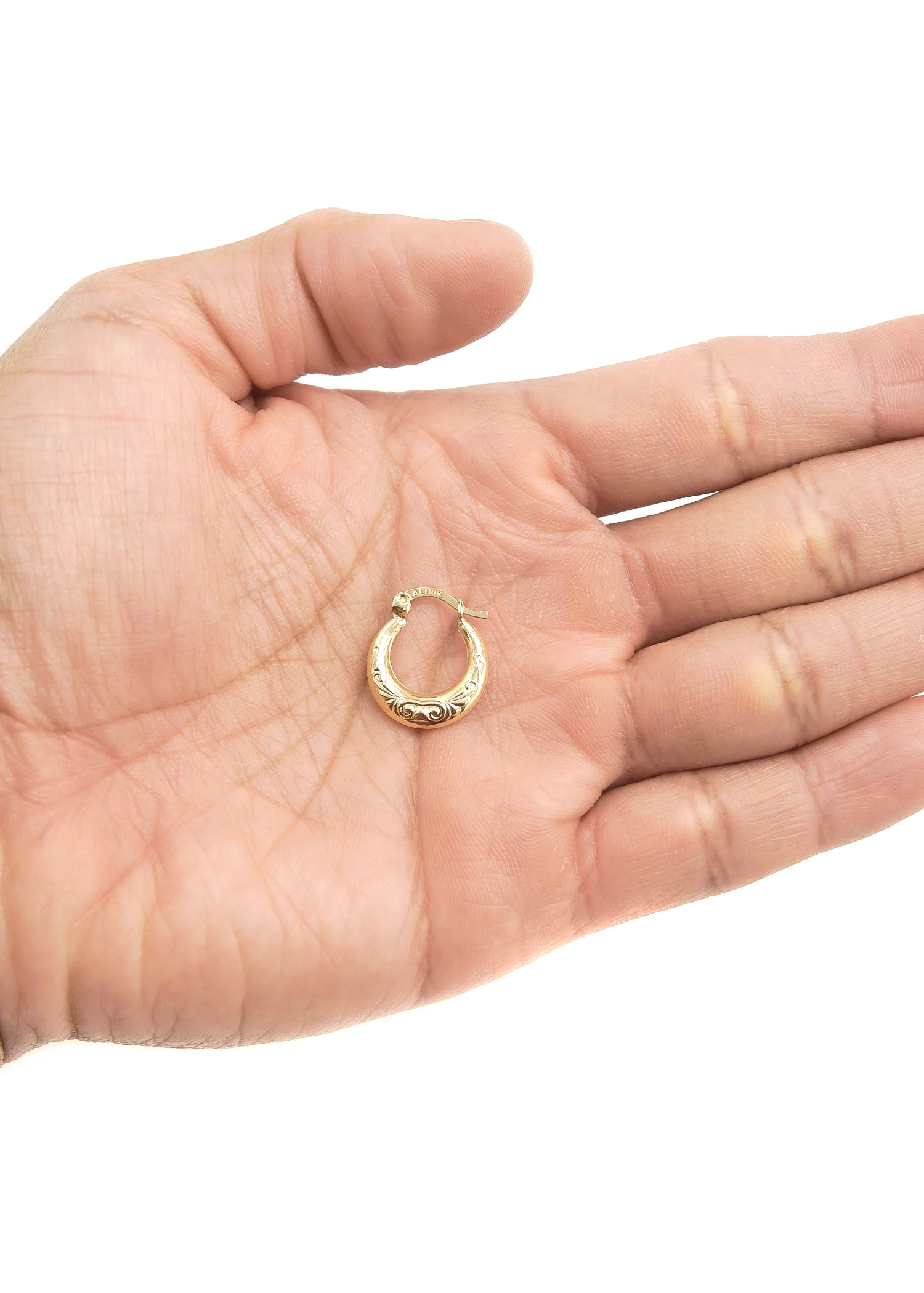 10K Womens Gold Hoop Earrings - Image 2
