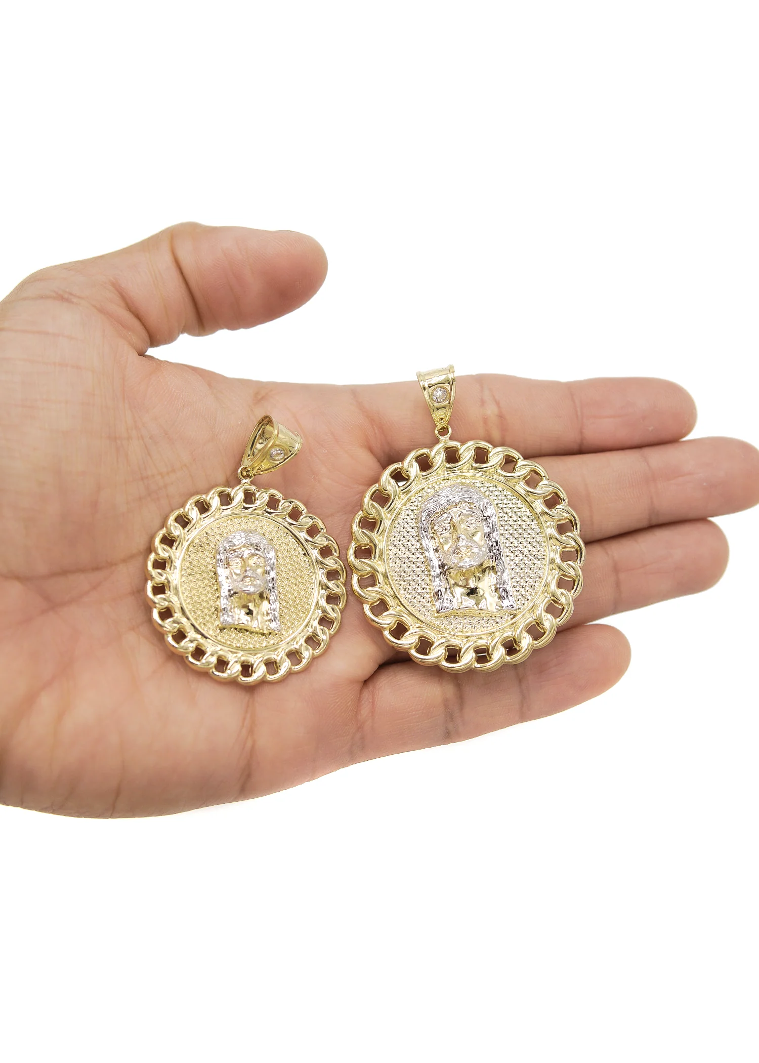 10K Gold Jesus Head Pendant  |  Customizable Size - Image 3