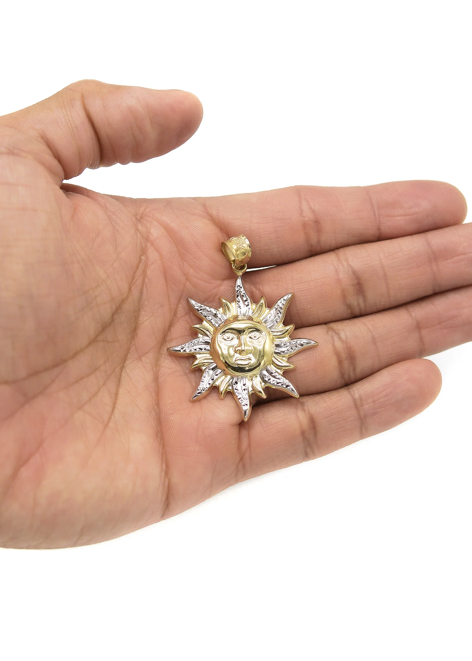 10K Gold Sun Pendant | 4.3 Grams - Image 3