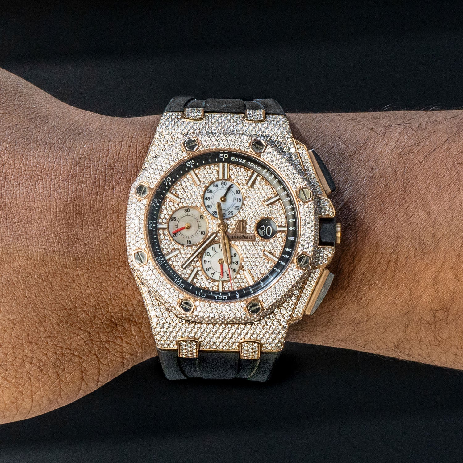 Audemars Piguet Royal Oak Offshore | 18K Rose Gold | Diamond Iced Out  | 44 MM | 15 Carats - Image 3