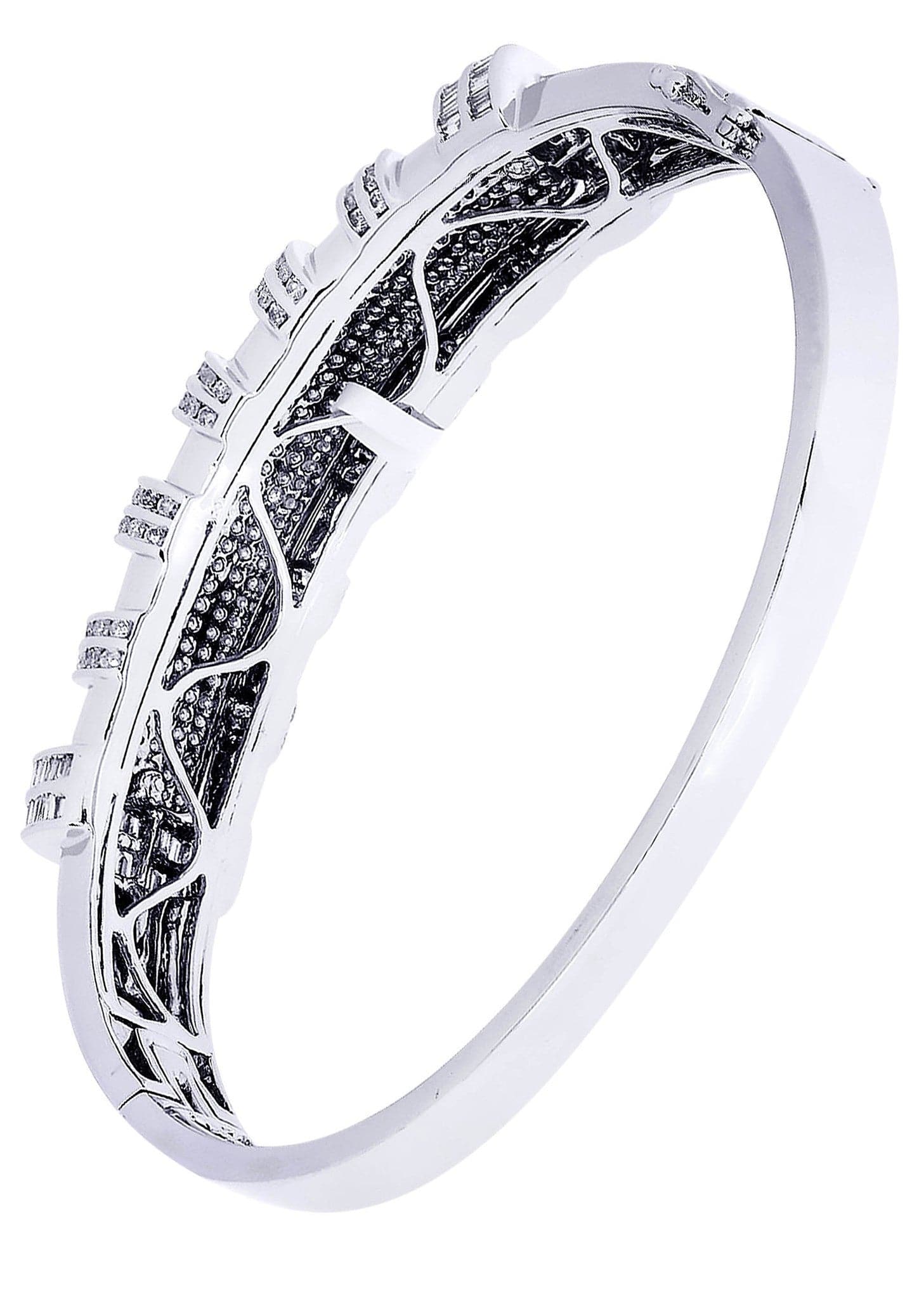 Mens Diamond Bangle White Gold| 4.48 Carats| 35.3 Grams - Image 2