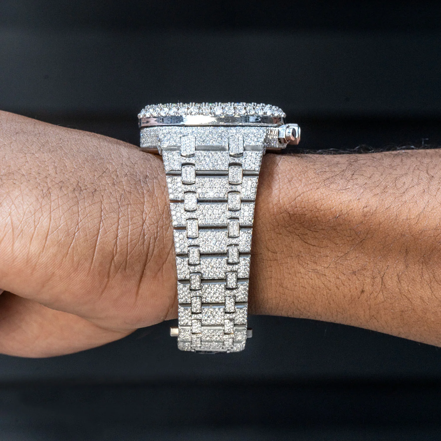 Audemars Piguet Royal Oak Chrono | Full Diamond Iced Out | 39 MM | 23 Carats - Image 3